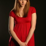 BodyLanguageProjectCom - Fig Leaf Posture 6