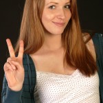BodyLanguageProjectCom - V-sign Or Victory Sign